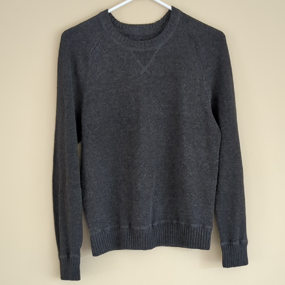 19" Pit-to-pit Solid Gray Men's Unbranded Sweater Basic